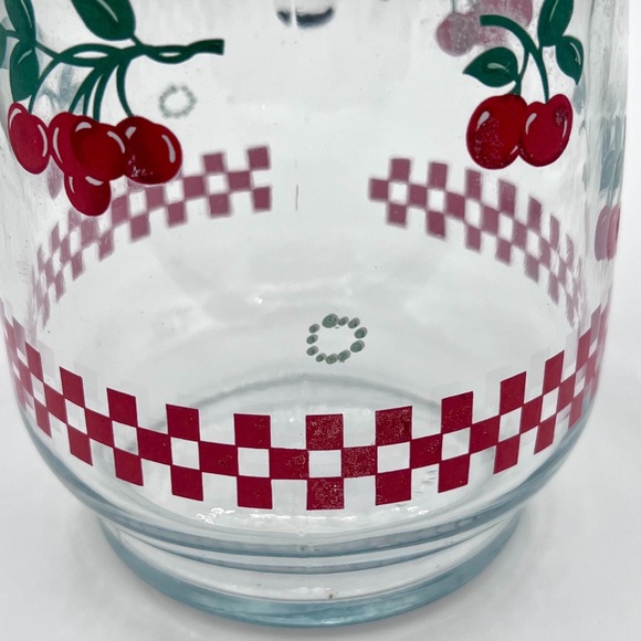 🍒 Vintage KIG Malaysia Cherries & Checkers Glass Pitcher MCM Kitchen Decor - Picture 7 of 8